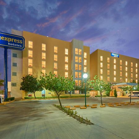 City Express By Marriott Irapuato Norte Exterior foto